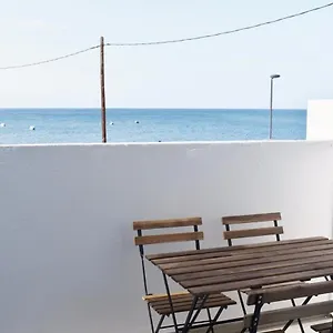 https://la-lajita-barca-beach.in-canary-islands.com